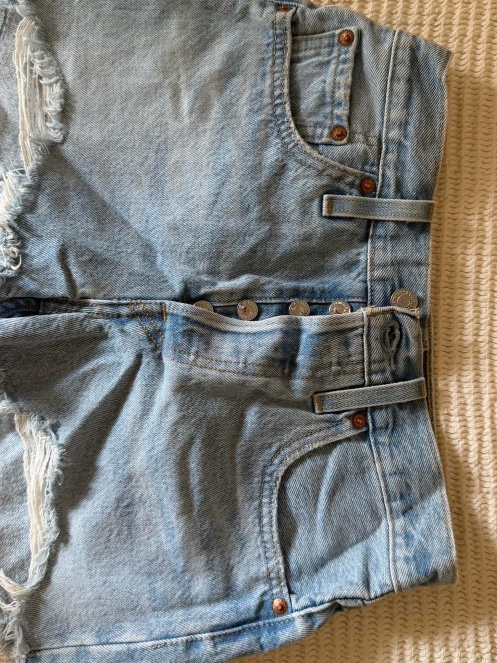 Levi’s revolve shorts